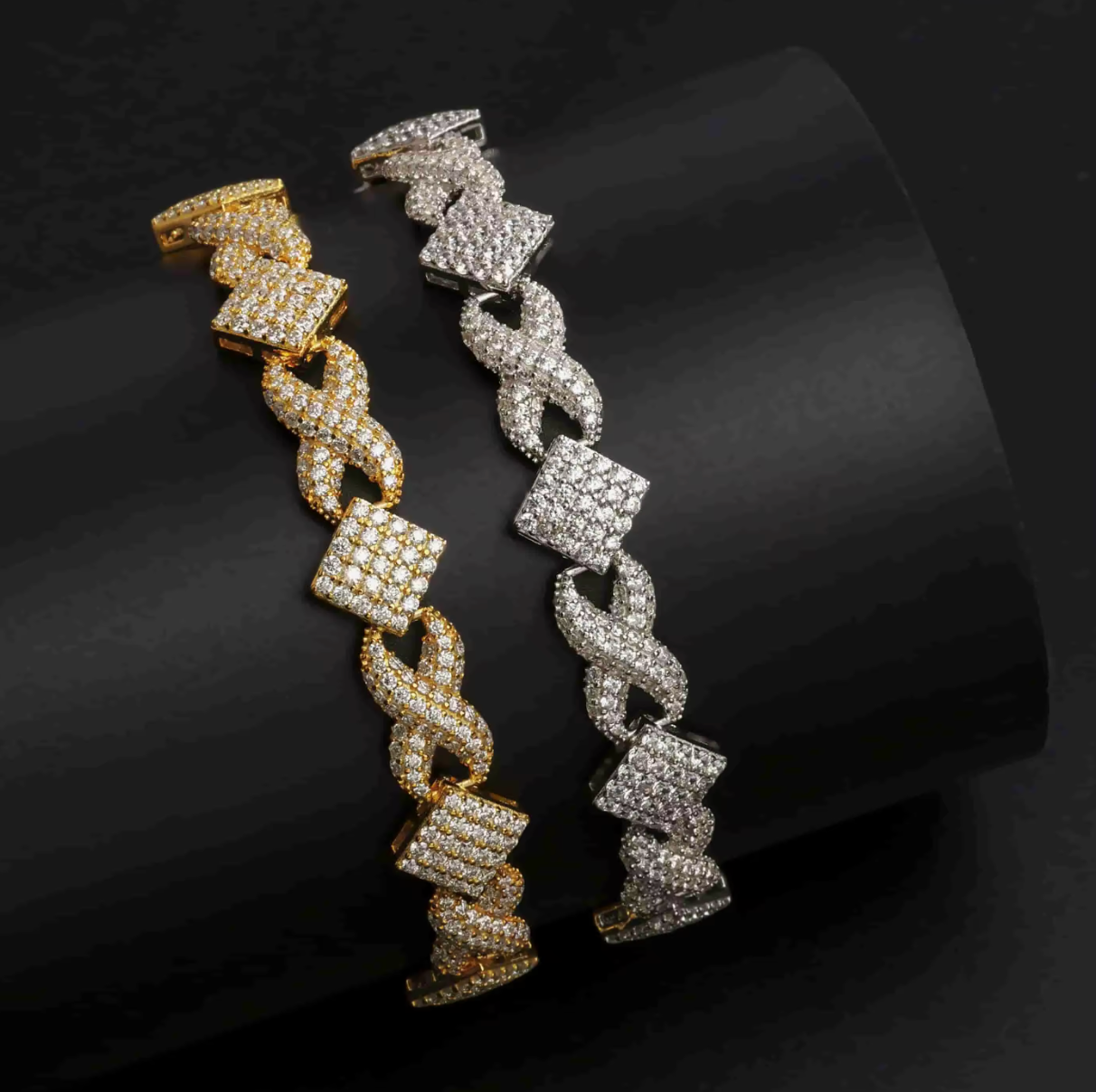 MOISSANIT INFINITY CUBAN LINK ARMBAND - GOLD